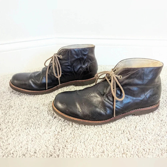 UGG Leighton Dark Brown Leather Chukka Boot sz 9